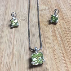green jewelry set